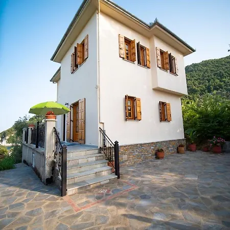 Orange House For Big Families In - Delicious Damúhari