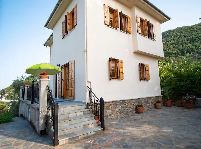 Orange House For Big Families In - Delicious Damouchari